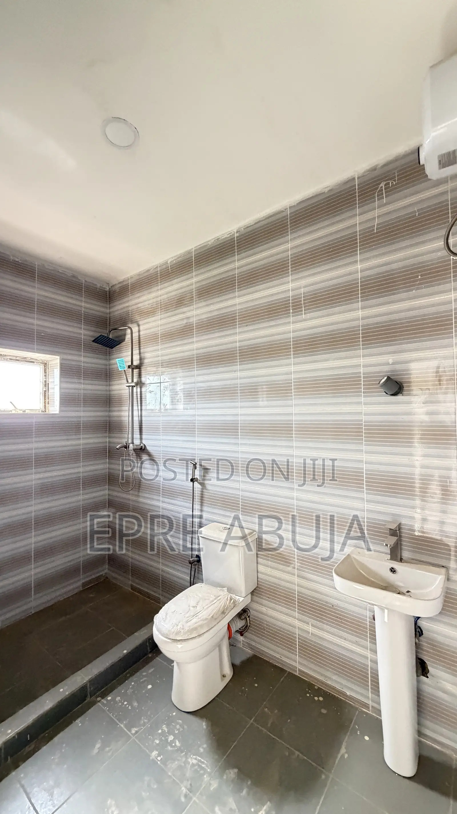 4bdrm Townhouse/Terrace in Gaduwa for sale in Gaduwa