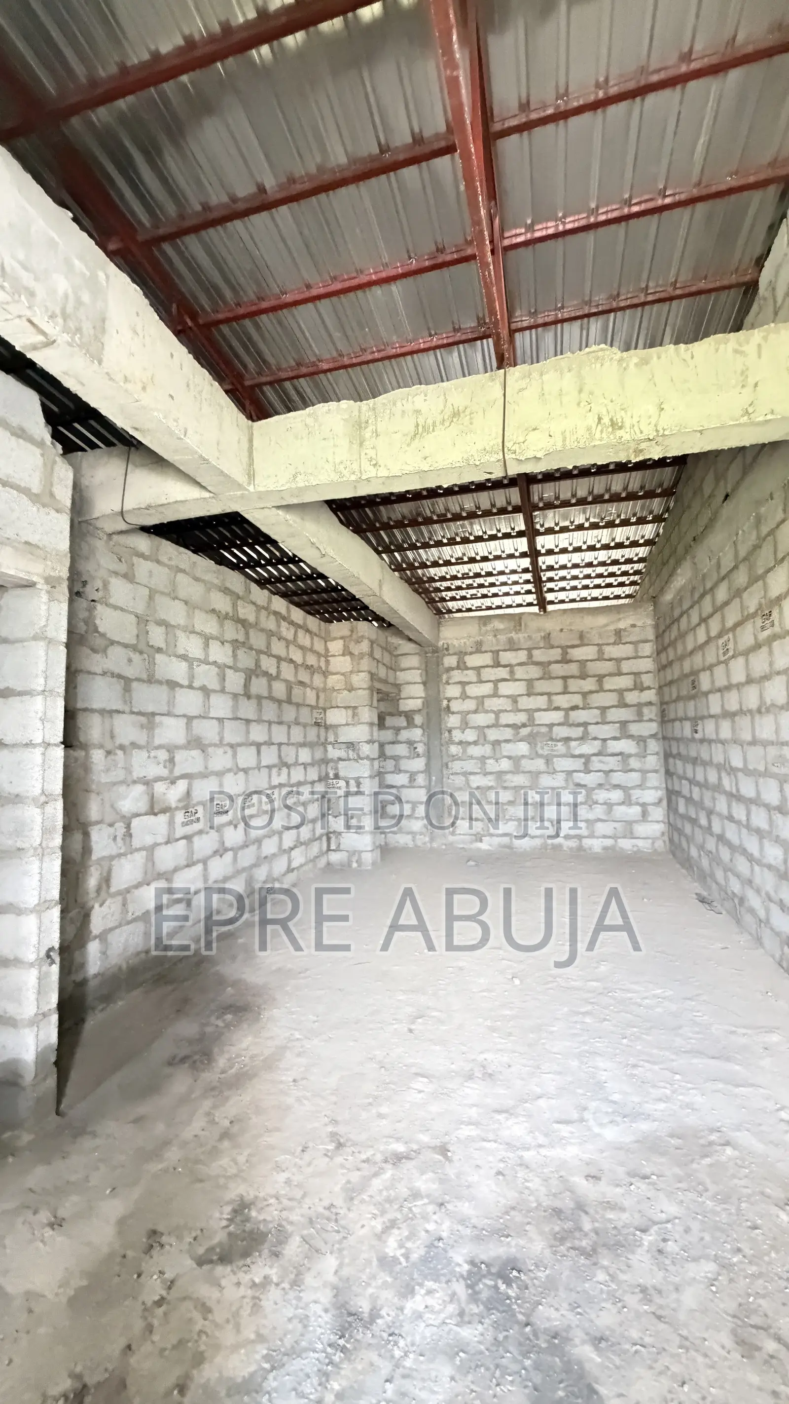 4bdrm Townhouse/Terrace in Mbora for sale in Mbora