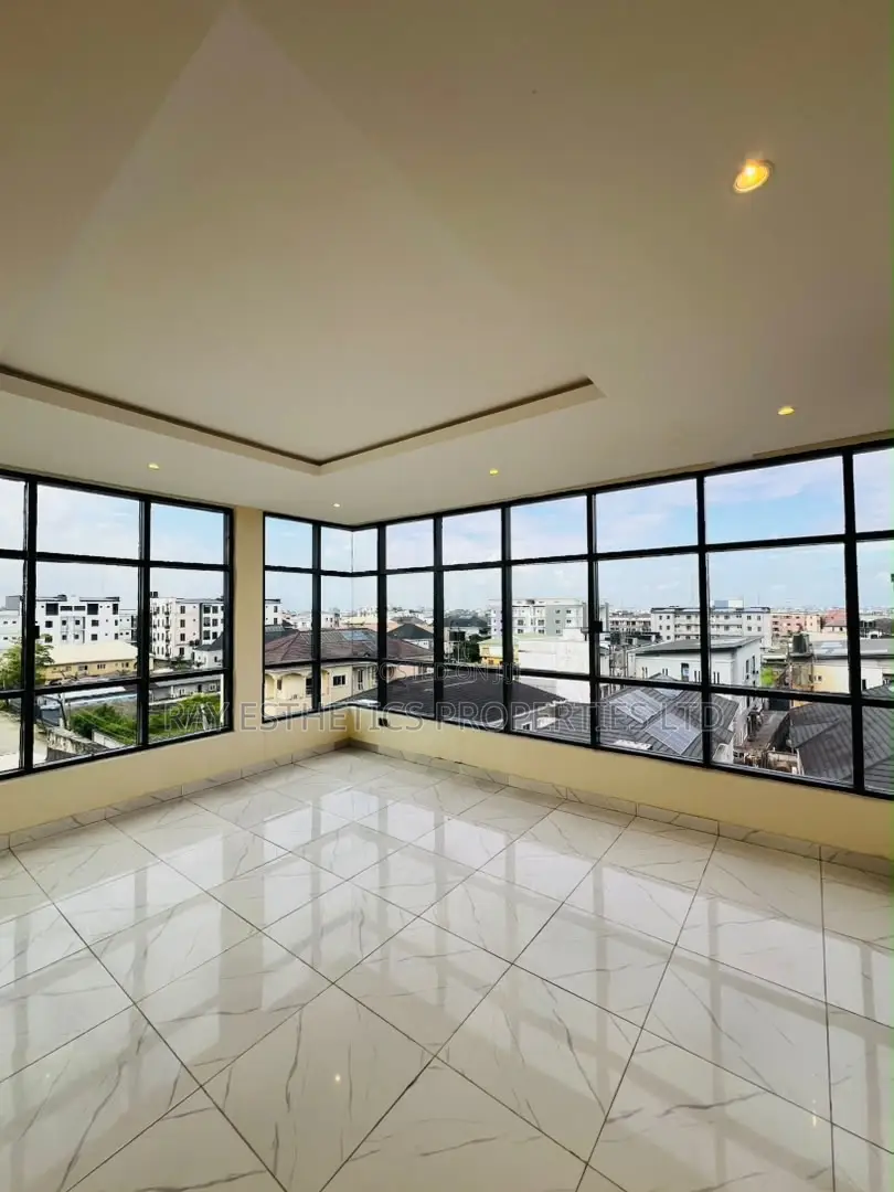 2bdrm Block of Flats in Ikate for sale in Ikate