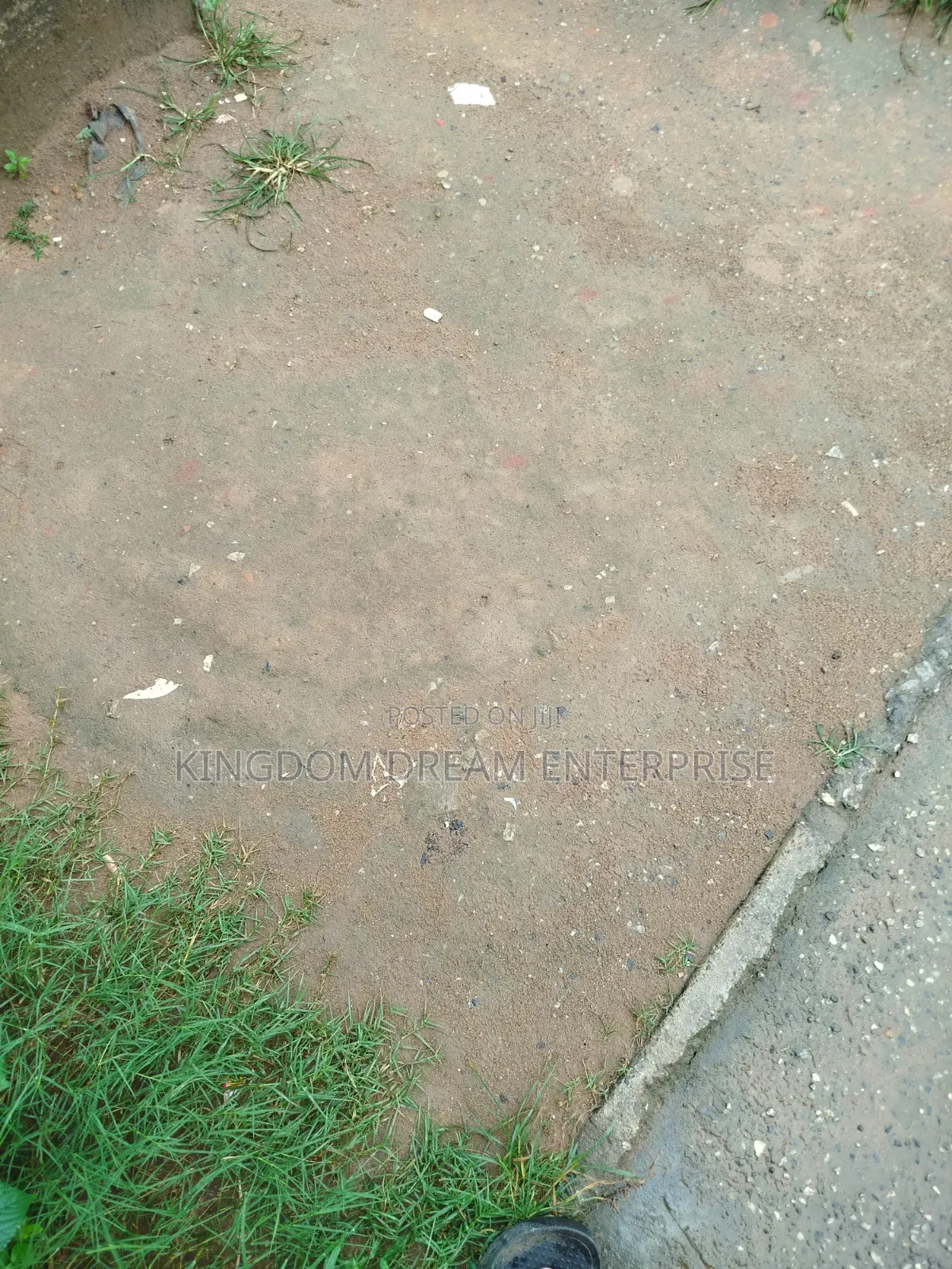 60 by 60ft Land + Mini Flat Obadeyi Abulegba Lagos in Abule Egba