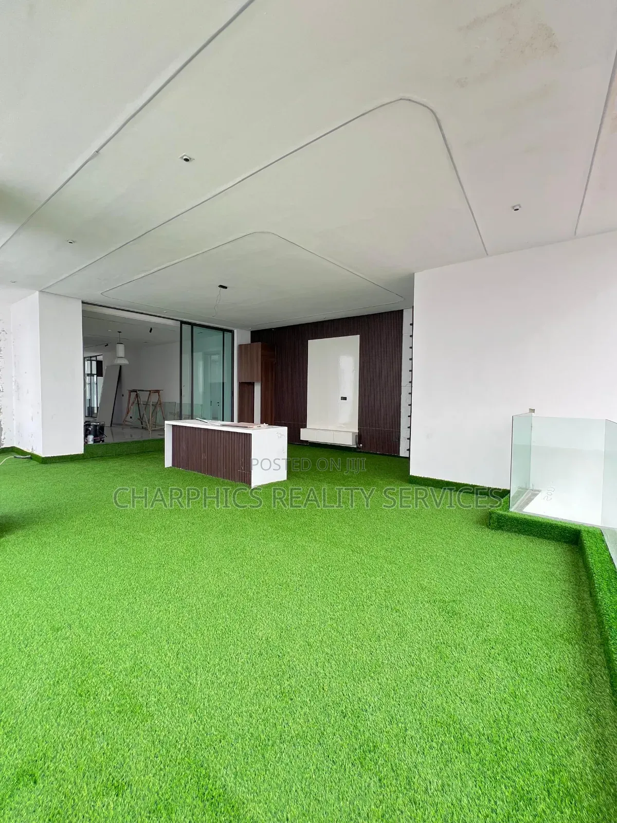 6bdrm Duplex in Osapa london for sale in Osapa london