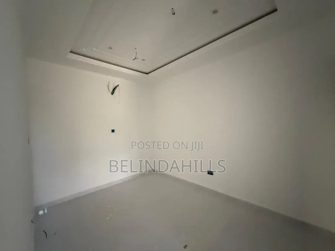 4bdrm Townhouse/Terrace in Apo Resettlement for sale in Apo Resettlement