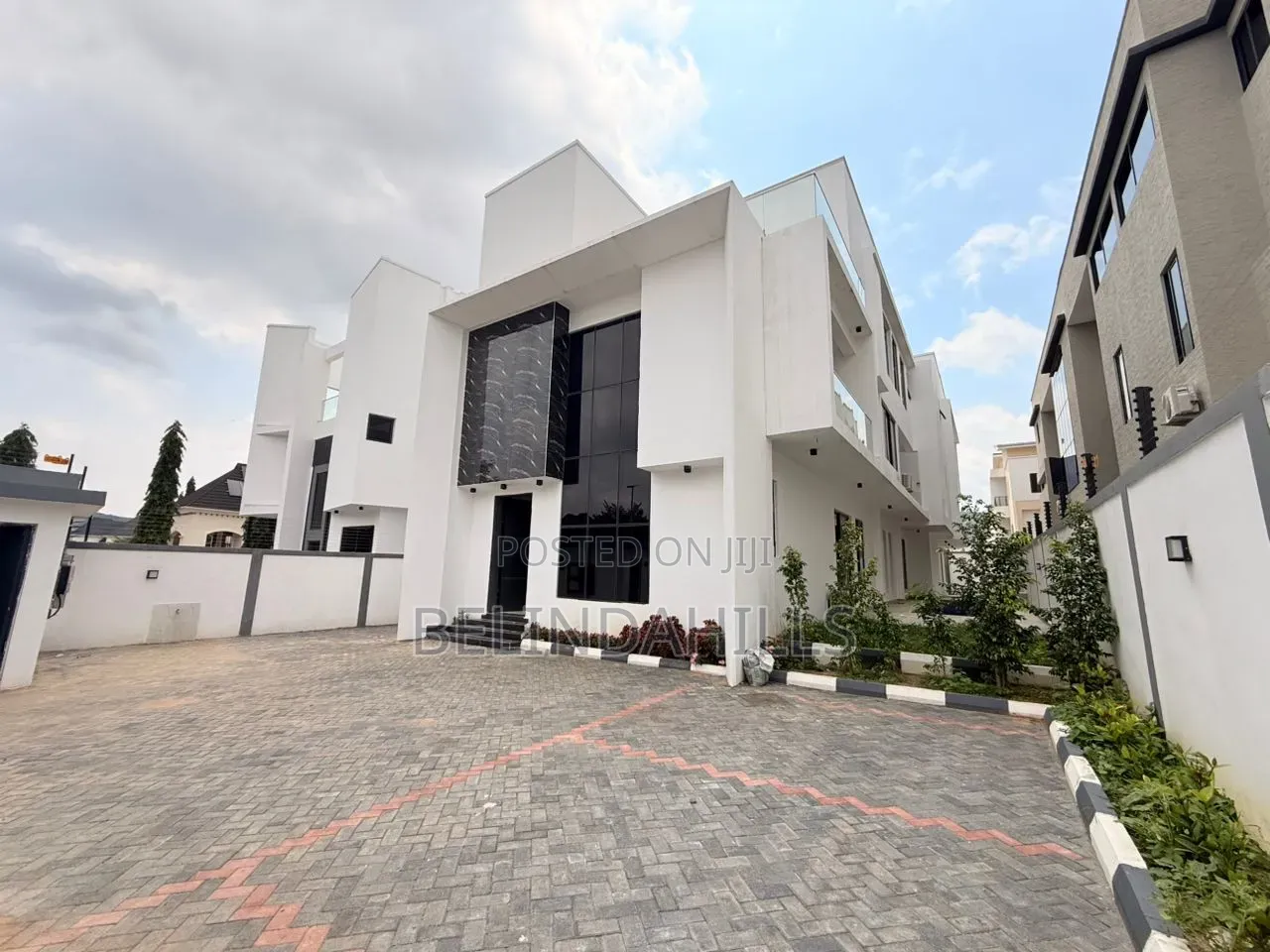 5bdrm Duplex in Katampe Extension for sale in Katampe Extension