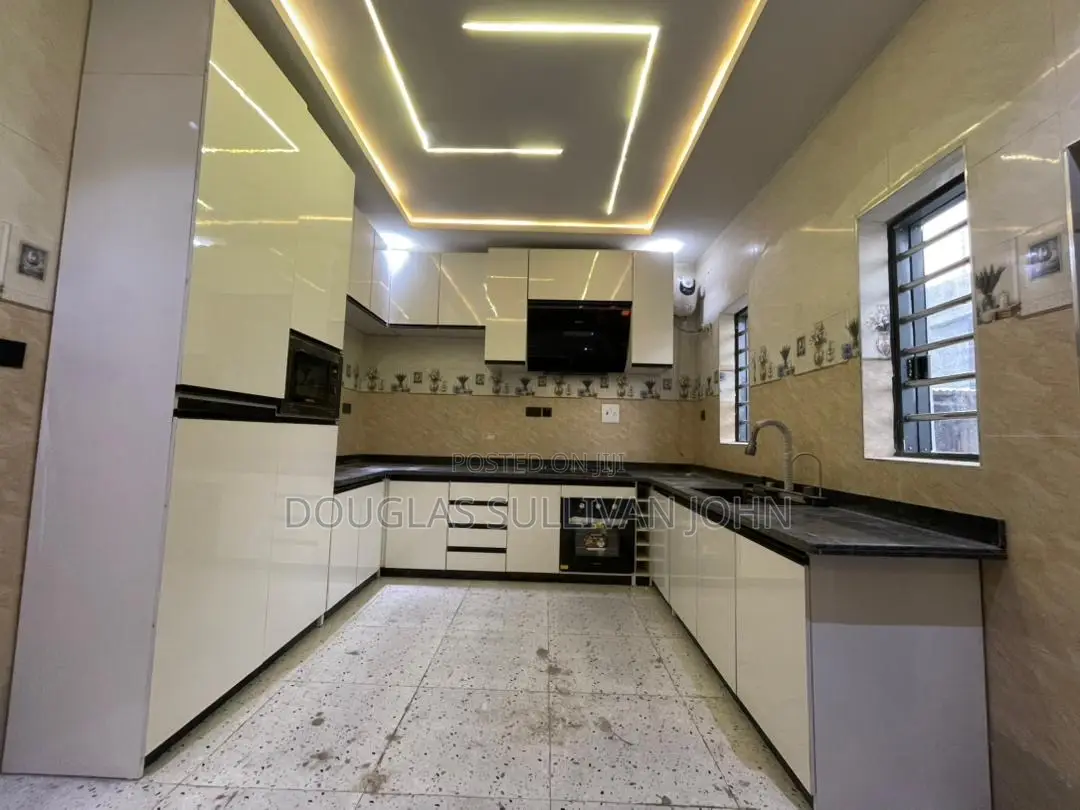 Furnished 5bdrm Duplex in New Enugu for sale in Enugu