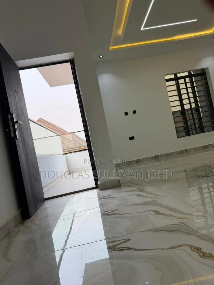 Furnished 5bdrm Duplex in New Enugu for sale in Enugu