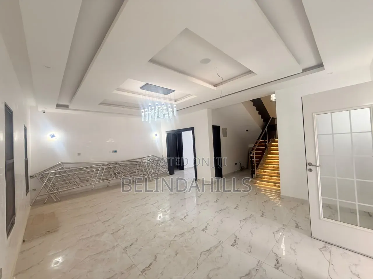 5bdrm Townhouse/Terrace in Apo Resettlement for sale in Apo Resettlement