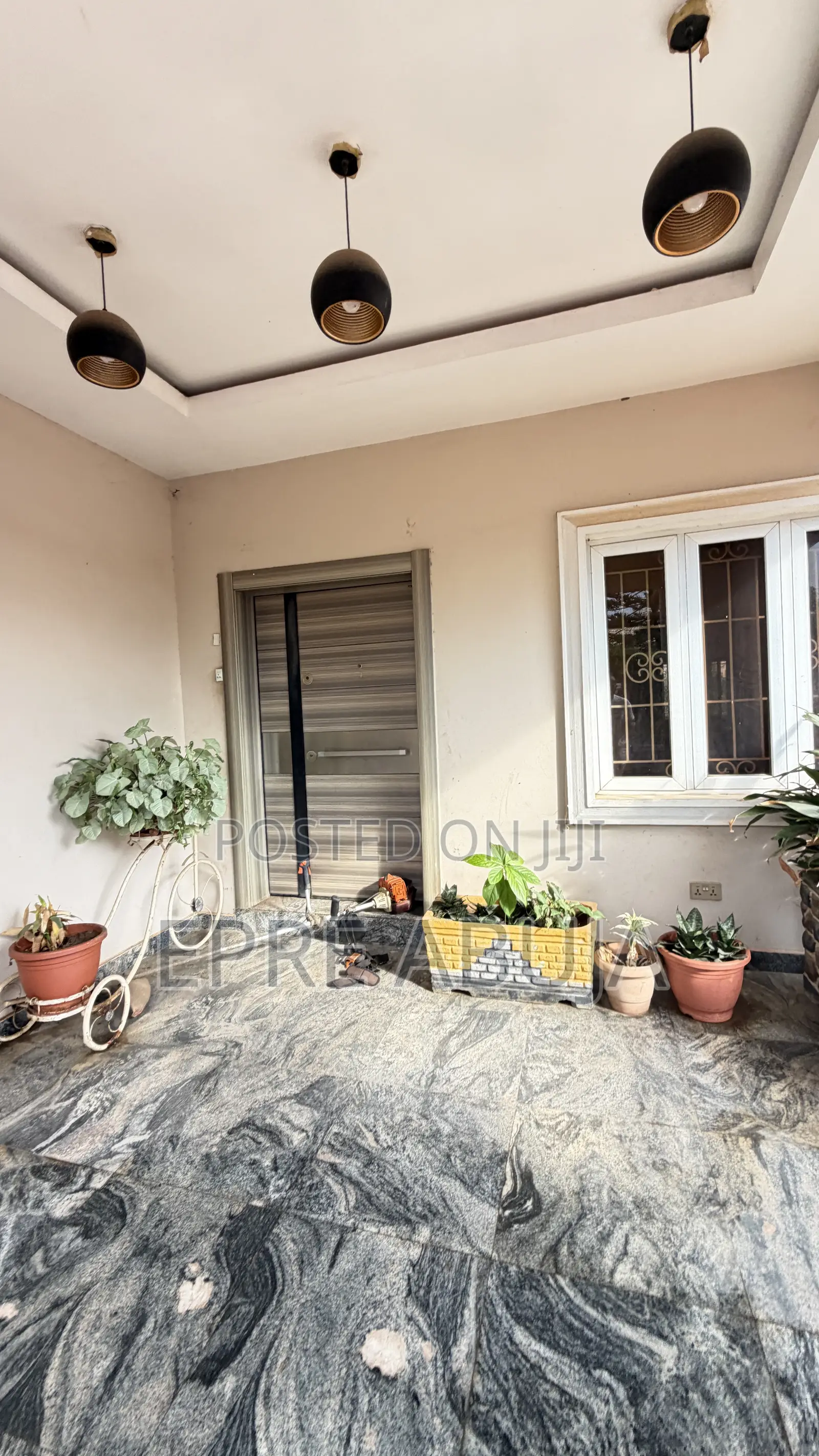 4bdrm Duplex in Apo District for rent in Apo District