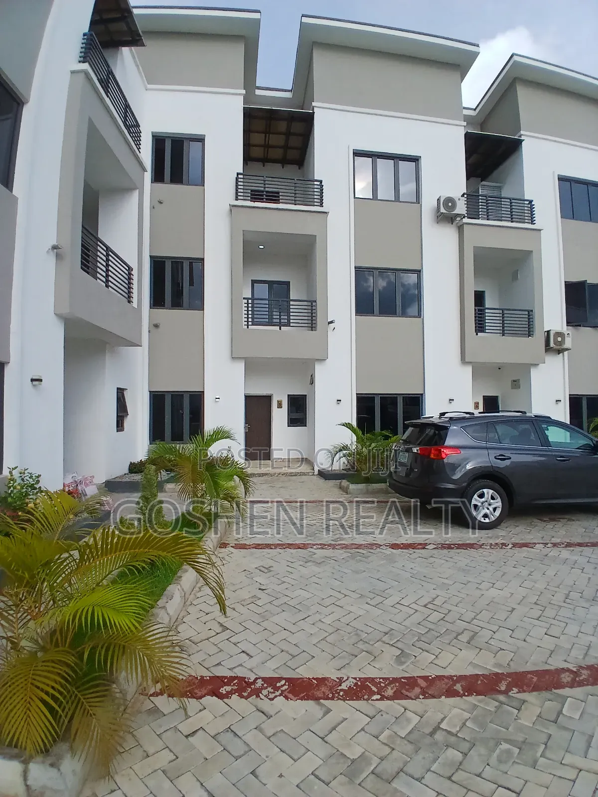 4bdrm Townhouse/Terrace in Jahi for sale in Jahi