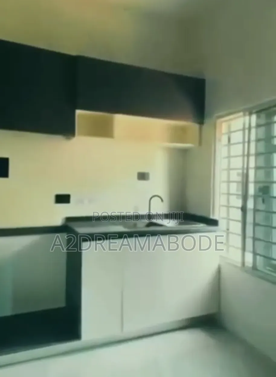 4bdrm Duplex in Ogudu for sale in Ogudu Road