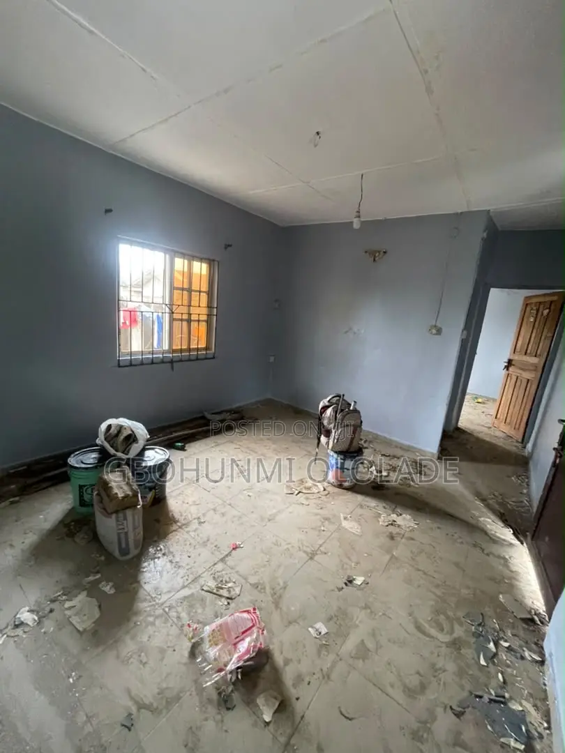2bdrm Bungalow in Adamo for rent in Adamo