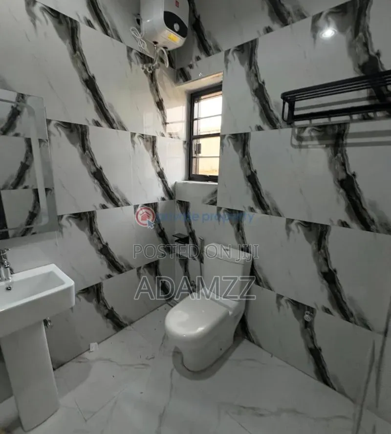 5bdrm Duplex in Helui Estate, Enugu for sale in Enugu