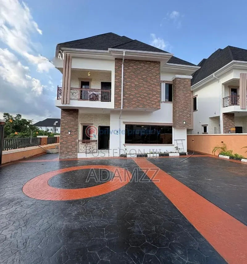 5bdrm House in Enugu for sale in Enugu