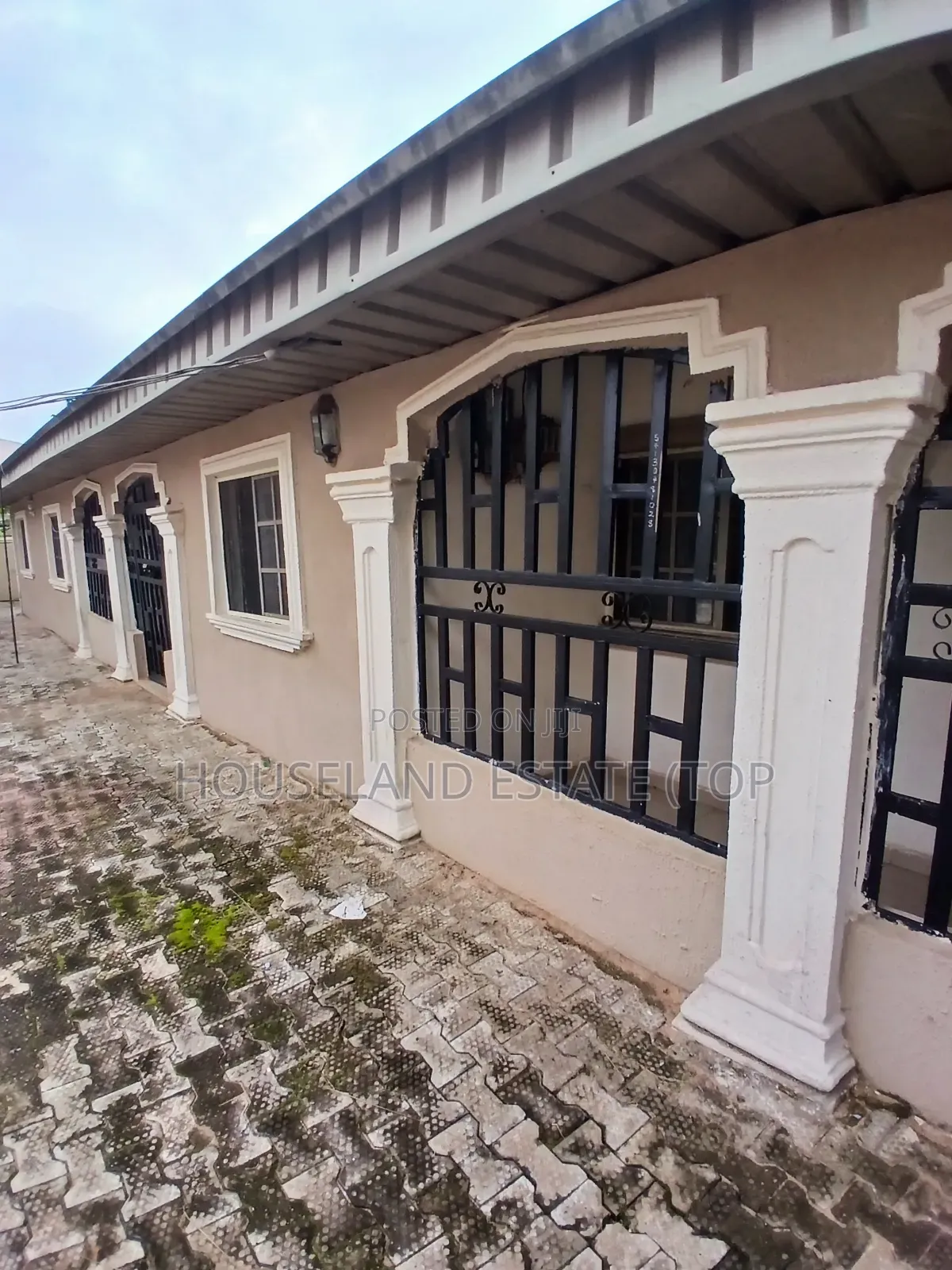 Furnished 1bdrm Room & Parlour in Houseland Real, Benin City for rent in Benin City