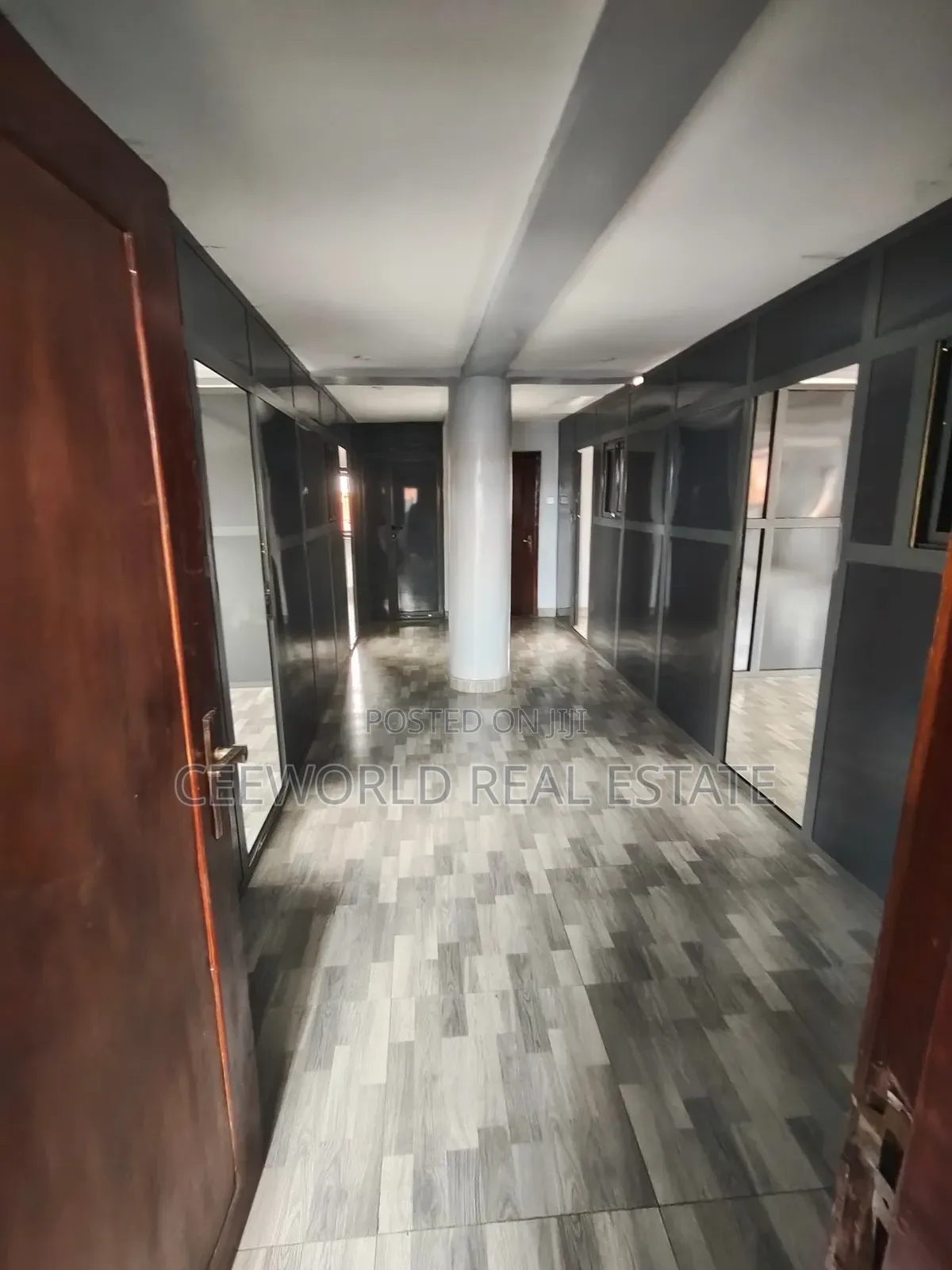 Spacious 4 Rooms Office Space at Veterinary Junction Mokola Ibadan in Adamasingba