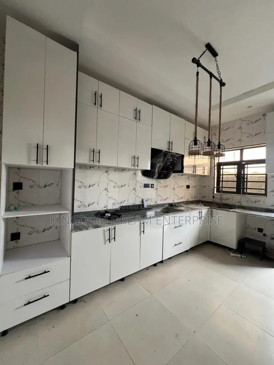 2bdrm Apartment in Lekki Scheme 2 Lagos for rent in Lekki Phase 1
