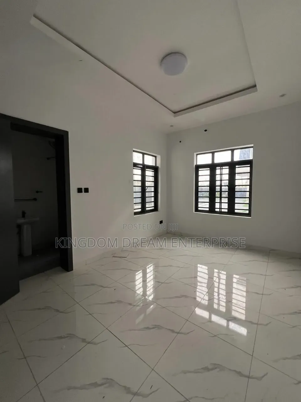 2bdrm Apartment in Lekki Scheme 2 Lagos for rent in Lekki Phase 1