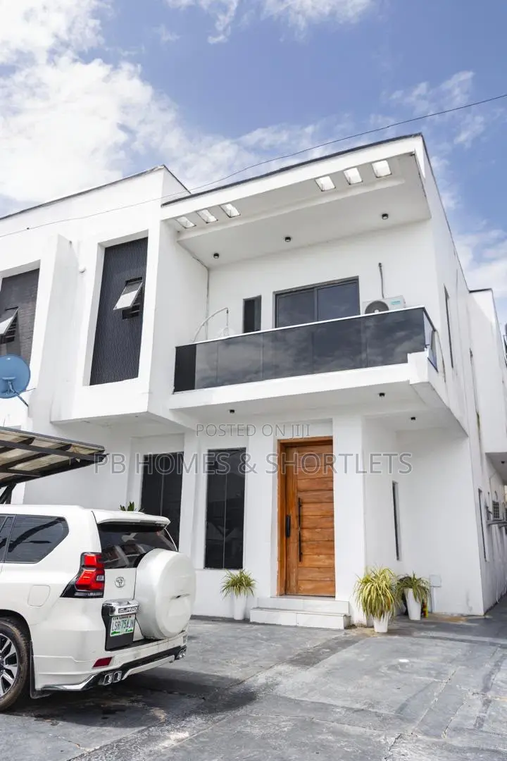 Luxurious Three Bedroom Smart Home Duplex | Ikate Lekki in Ikate