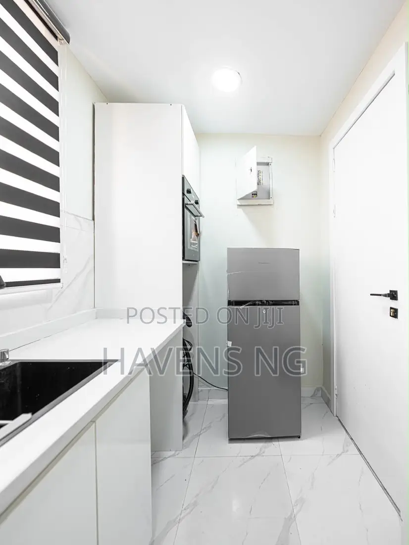 Exquisite 1-Bedroom Apartment With Premium Amenities in Lekki Phase 1