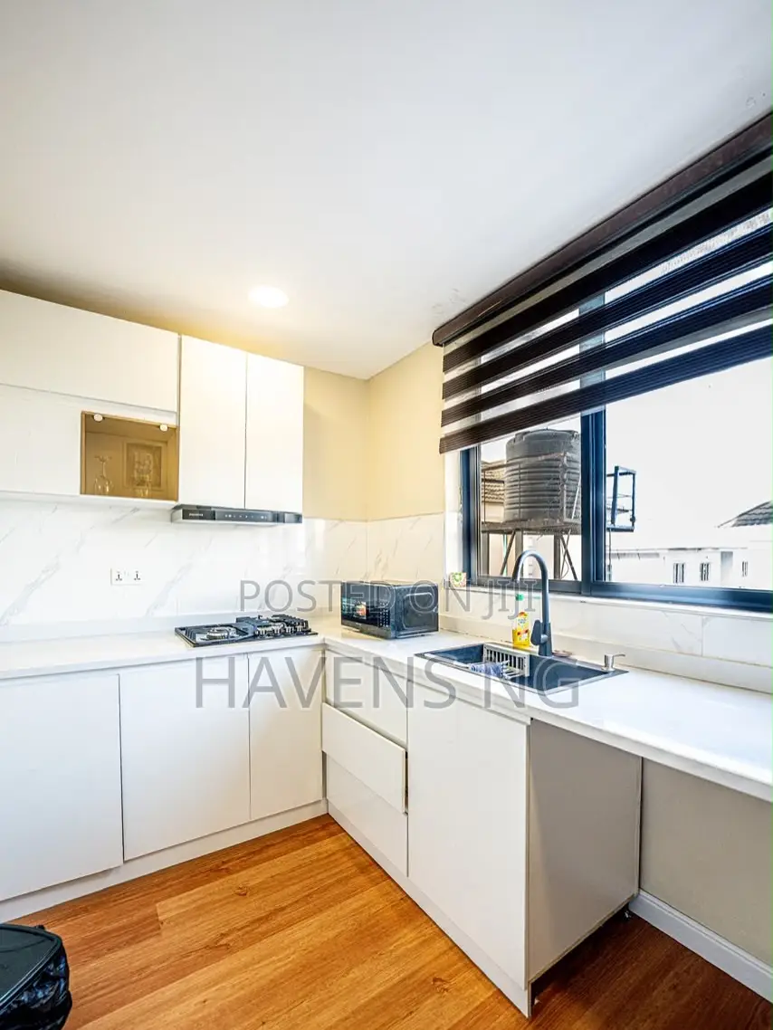 Exquisite 1-Bedroom Apartment With Premium Amenities in Lekki Phase 1