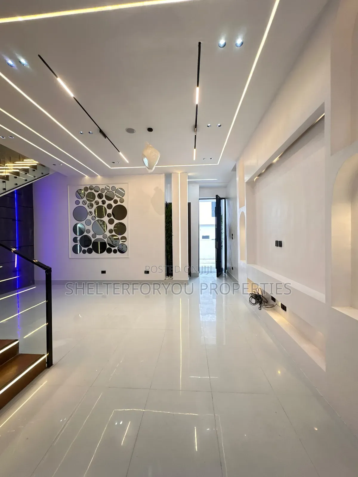 4bdrm Duplex in Ikota for sale in Ikota