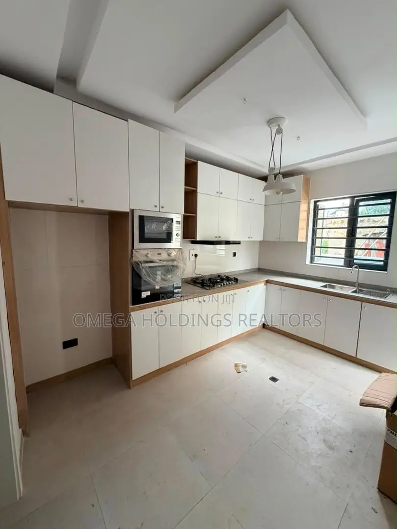 5bdrm Duplex in Carlton Gate, Akobo for sale in Akobo