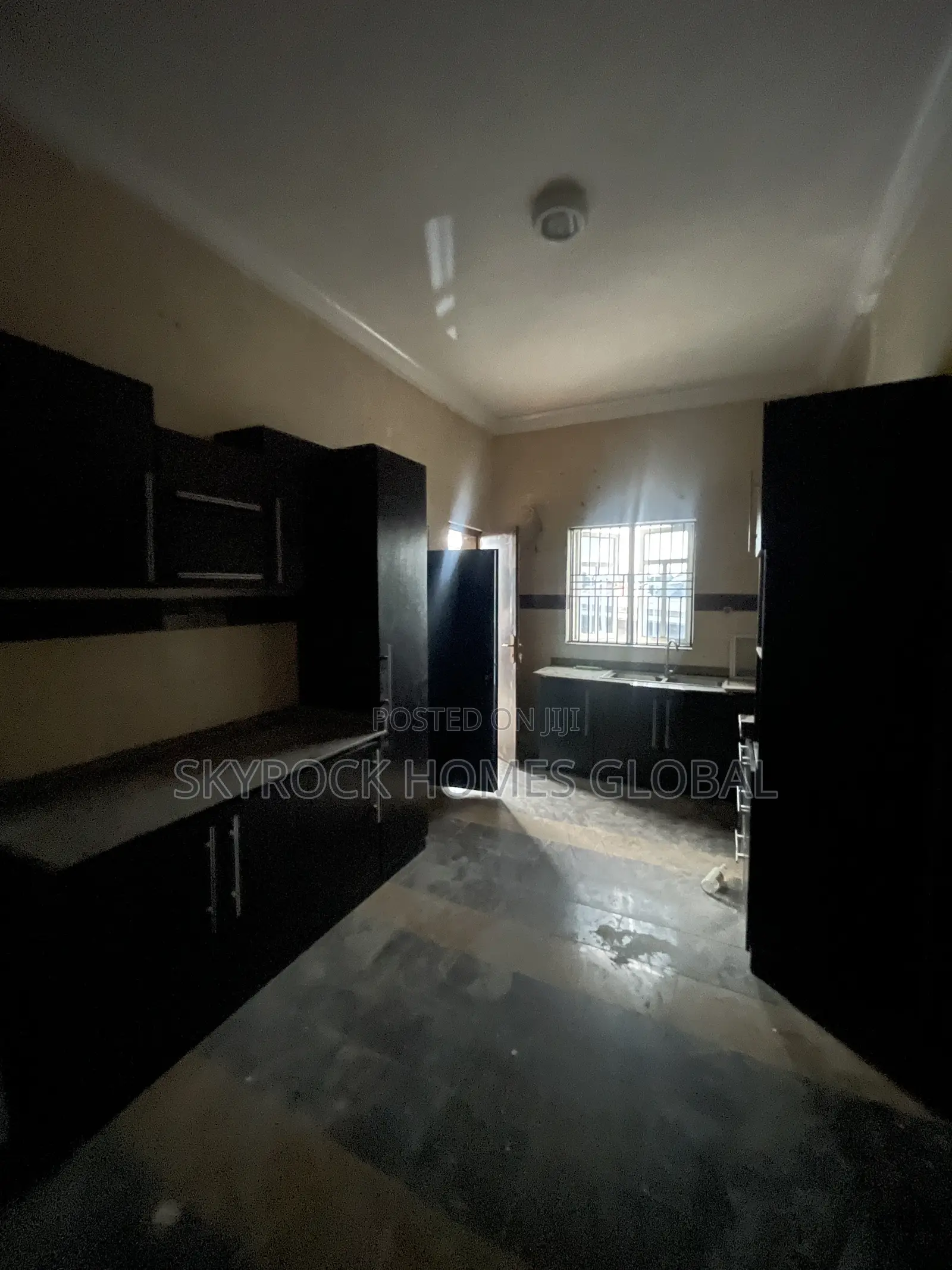 3bdrm Block of Flats in Off Lekki County for rent in Ikota