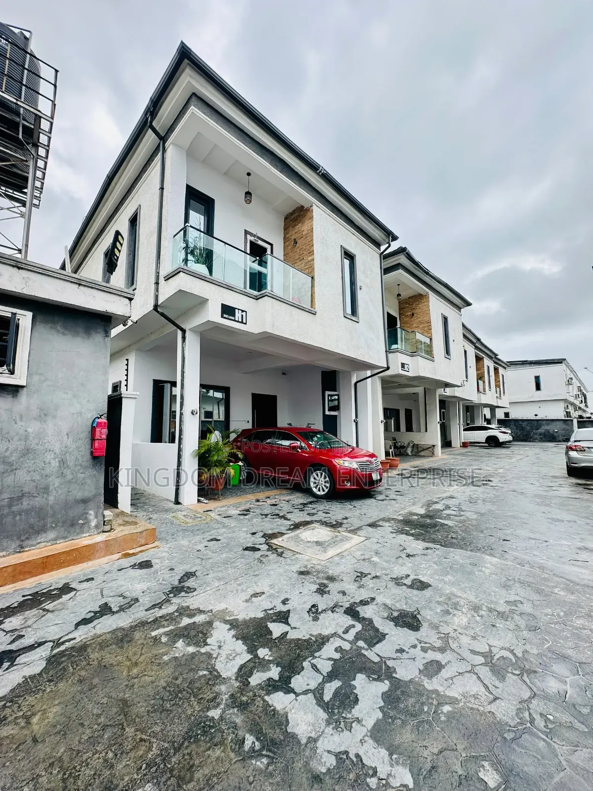 4bdrm Duplex in Lekki Scheme 2 Lagos for rent in Lekki Phase 2
