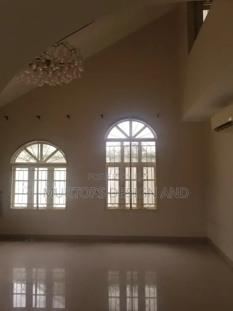 4bdrm Duplex in Lekki Phase 1 for rent in Lekki Phase 1