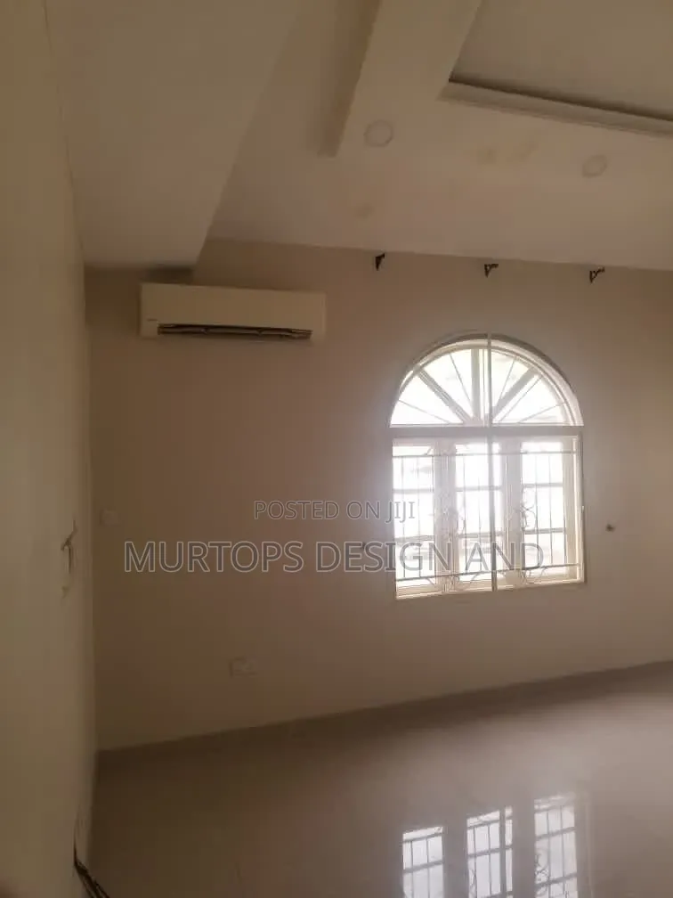 4bdrm Duplex in Lekki Phase 1 for rent in Lekki Phase 1