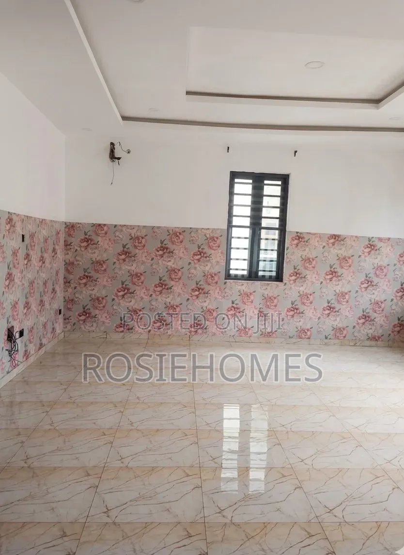 5bdrm Duplex in Ikate for rent in Ikate