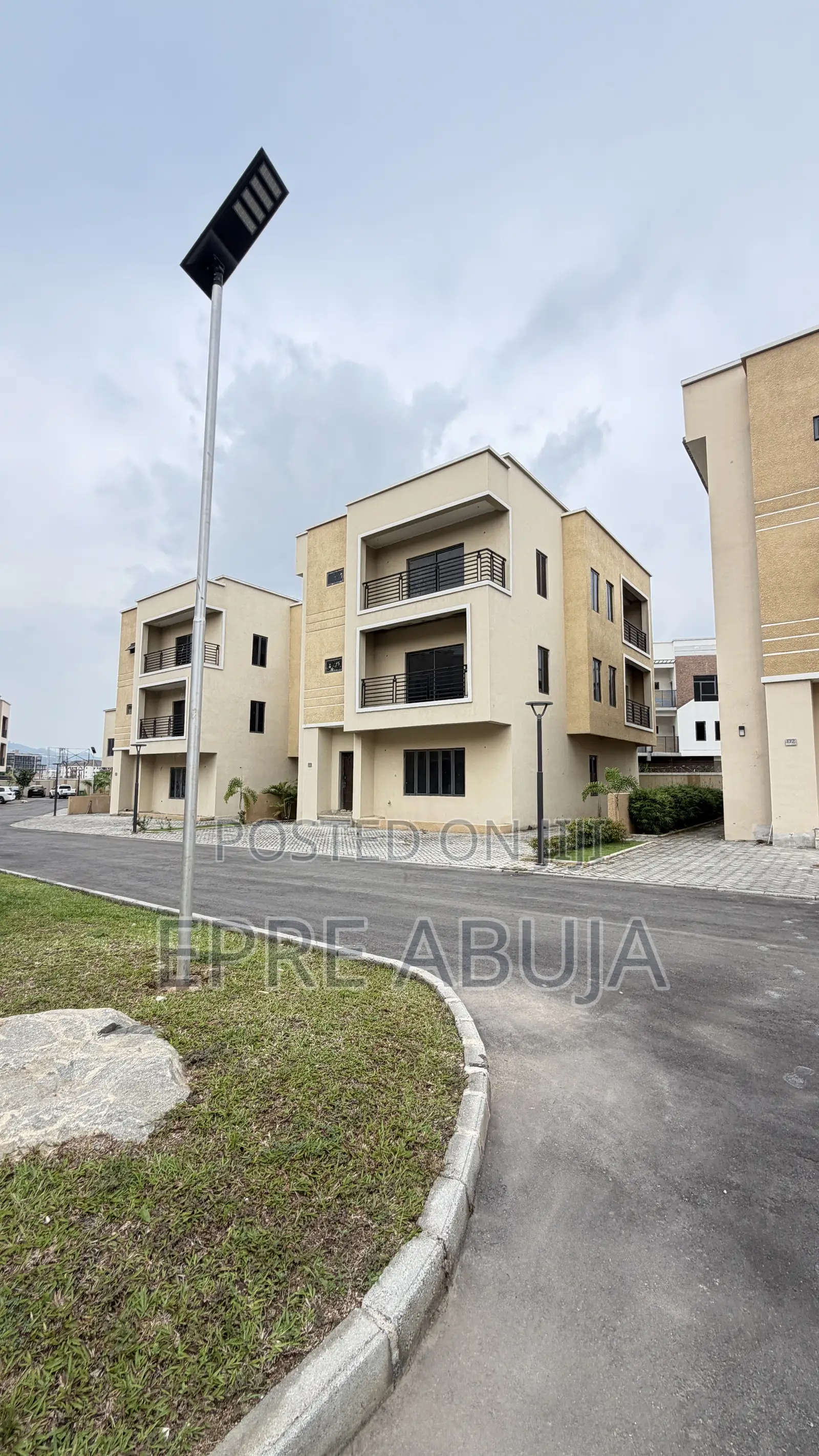 6bdrm Duplex in Jahi for rent in Jahi