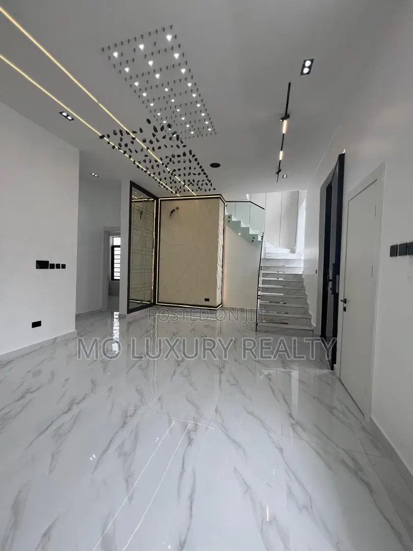 4bdrm Duplex in Ajah for sale in Ajah