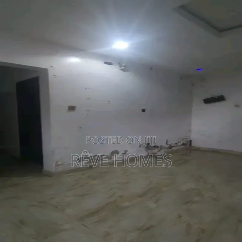 2bdrm Block of Flats in Alagomeji for rent in Alagomeji