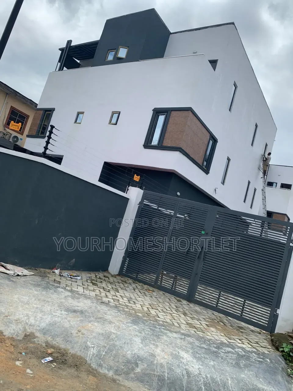 Brand New 4 Bedroom Duplex in Anthony Village