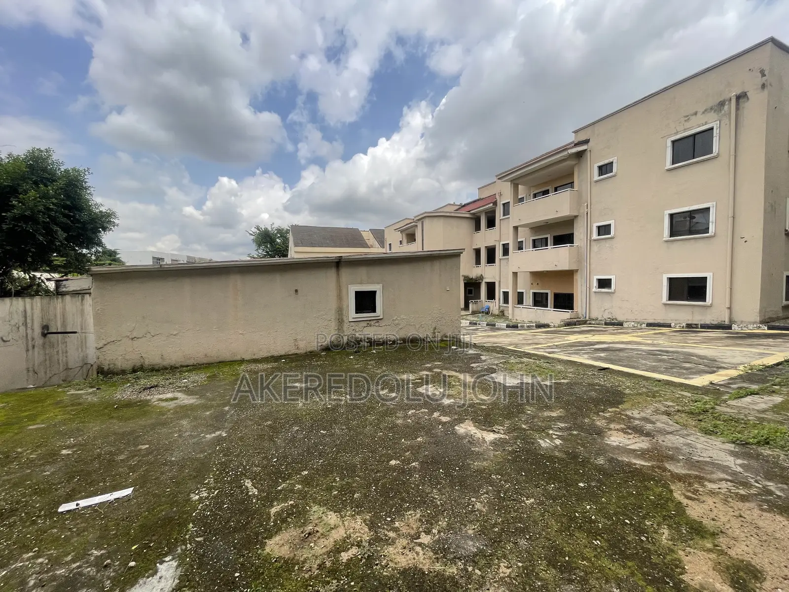 20bdrm Block of Flats in Wuse 2 for sale in Wuse 2