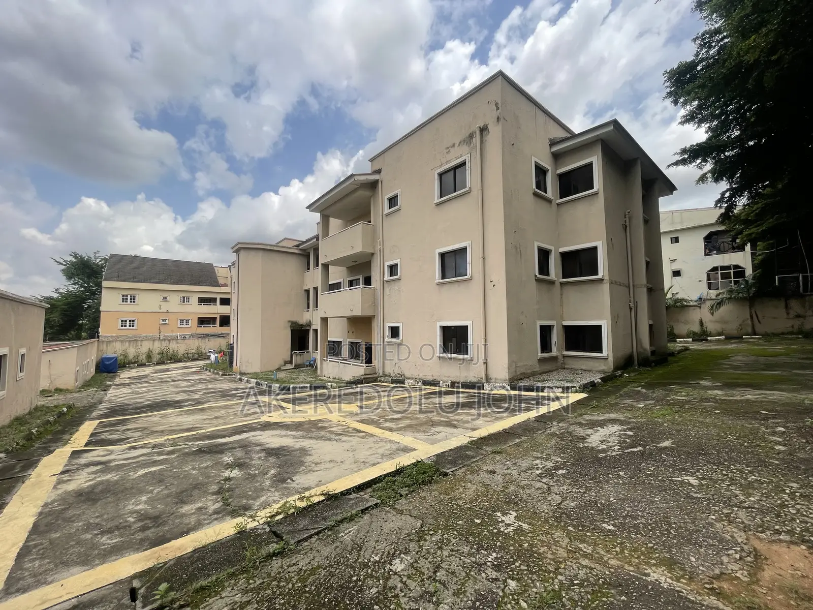 20bdrm Block of Flats in Wuse 2 for sale in Wuse 2