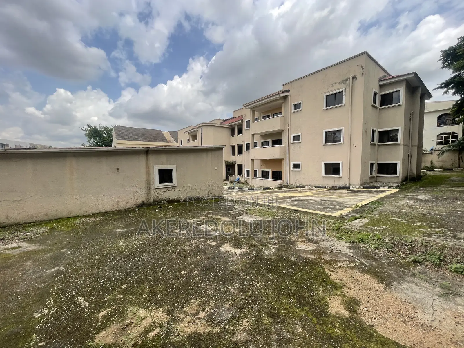 20bdrm Block of Flats in Wuse 2 for sale in Wuse 2