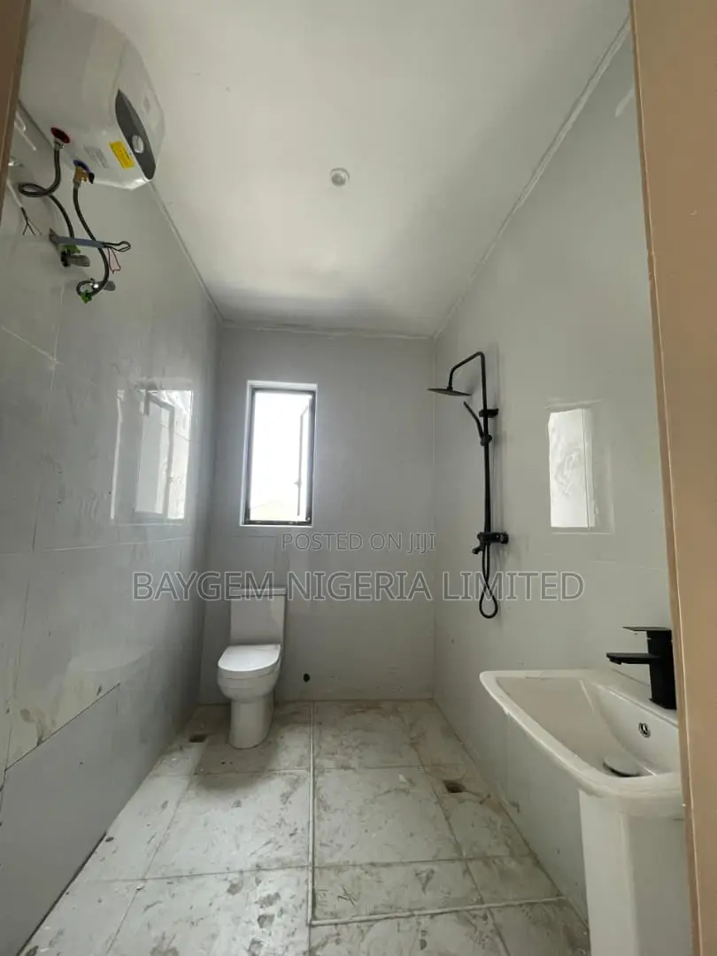 2bdrm Apartment in Lekki Phase 1 for sale in Lekki Phase 1