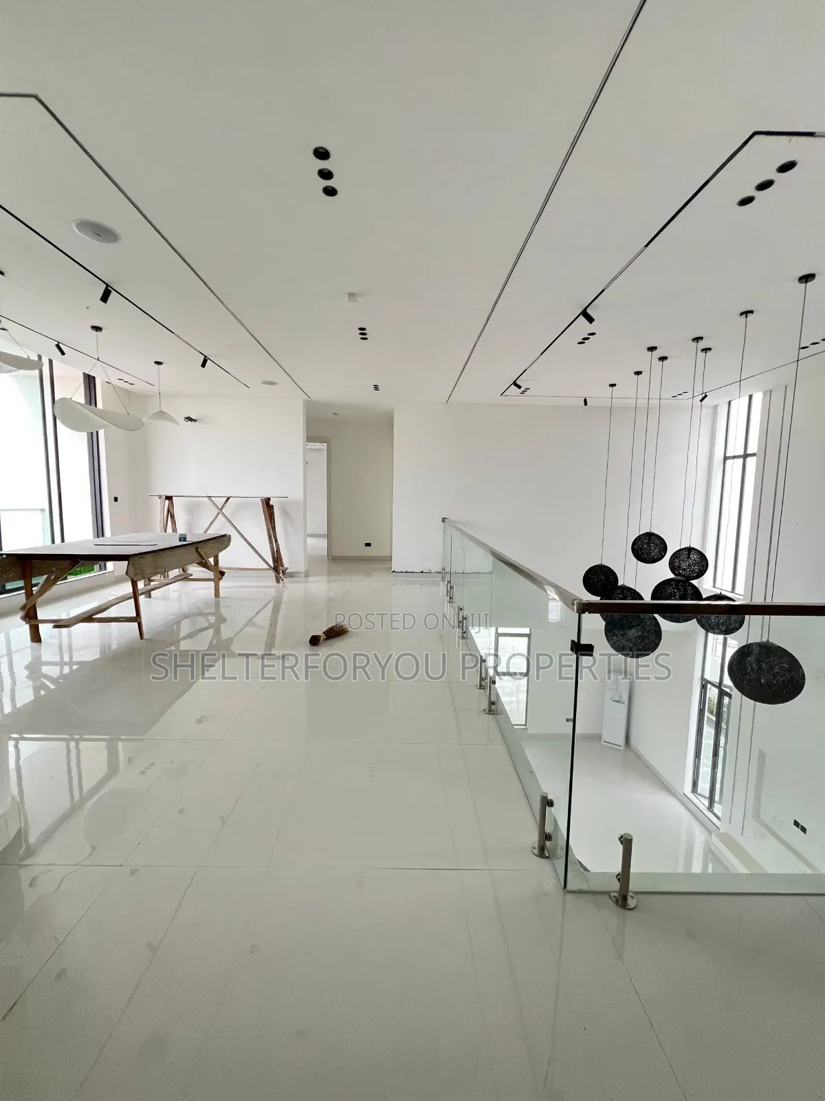 6bdrm House in Osapa london for sale in Osapa london
