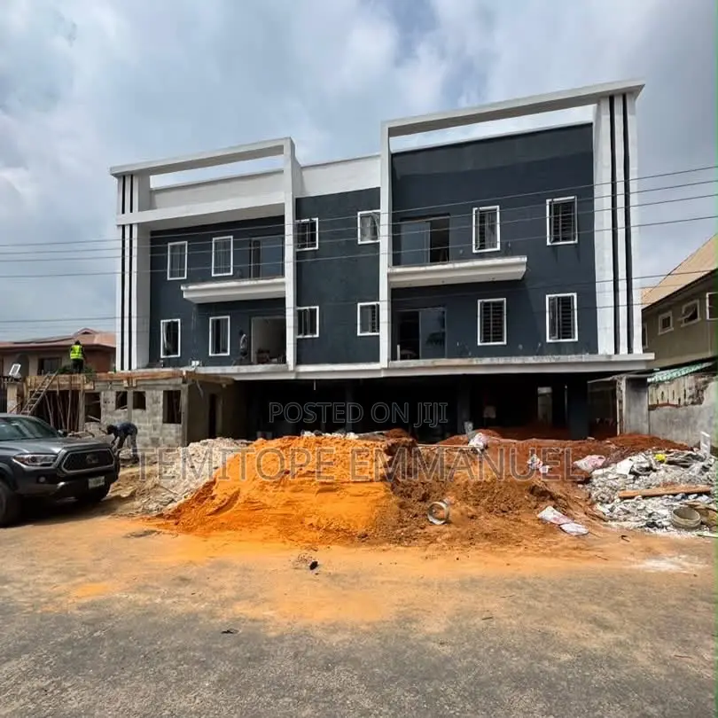 Furnished 2bdrm Apartment in GRA Phase 2 Shangisha for sale in GRA Phase 2 Shangisha