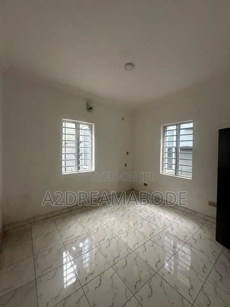 3bdrm Apartment in Gbagada, Millenuim/UPS for rent in Millenuim/UPS
