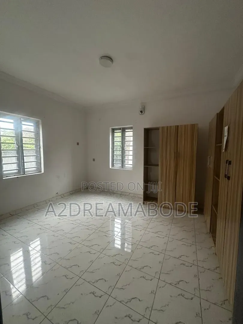 3bdrm Apartment in Gbagada, Millenuim/UPS for rent in Millenuim/UPS