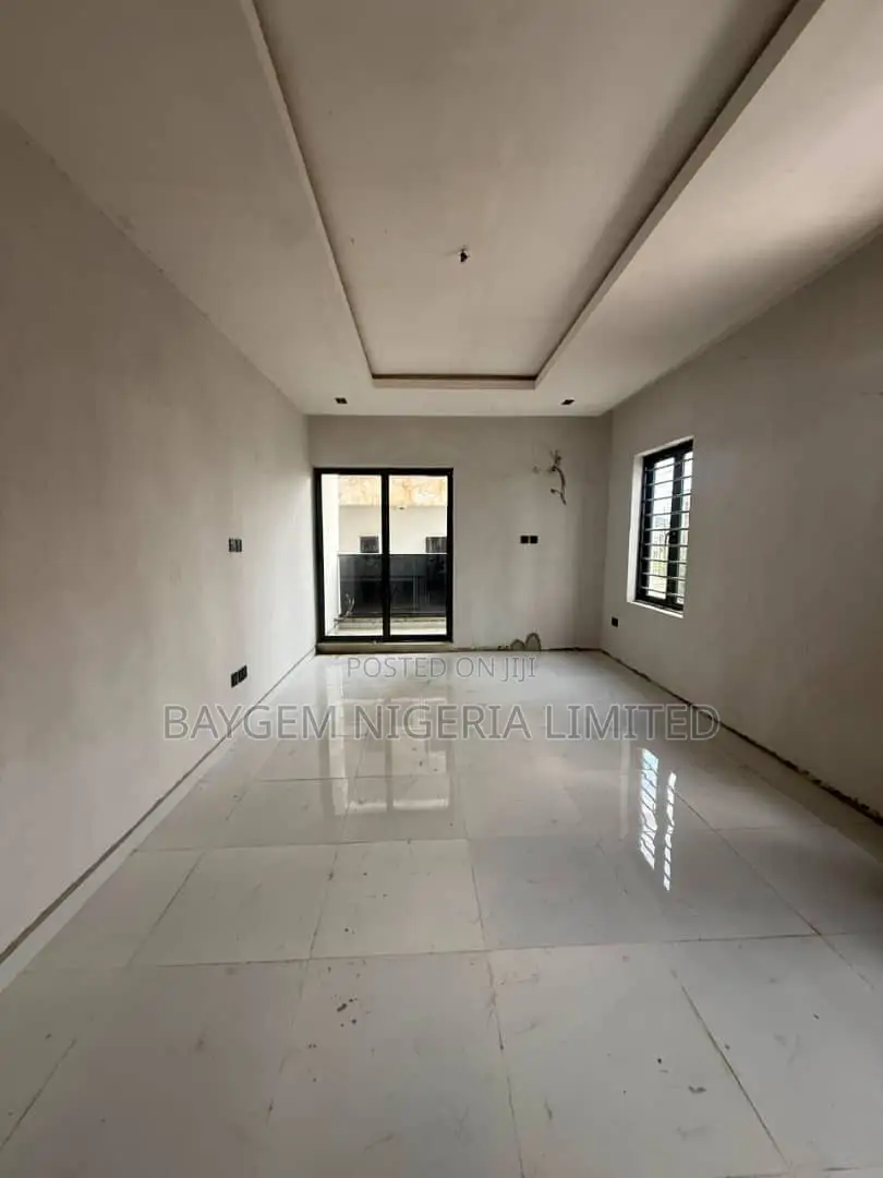 2bdrm Apartment in Ikate-Elegushi for sale in Ikate-Elegushi