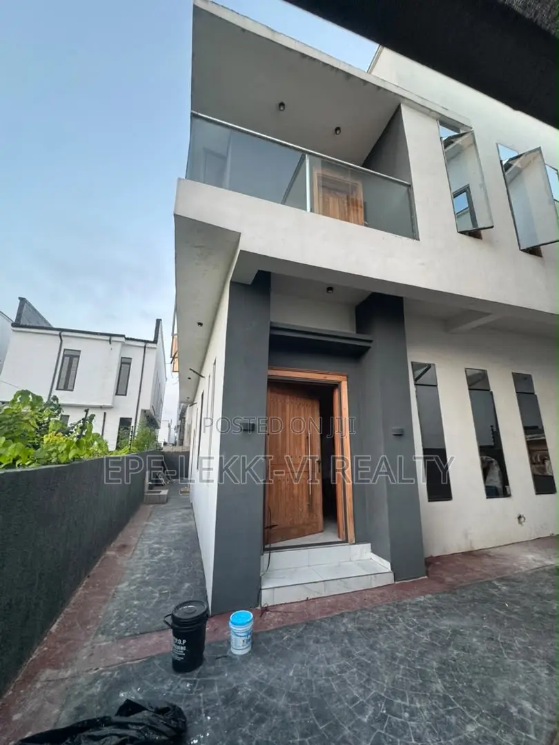 4bdrm Duplex in Lekki for rent in Lekki
