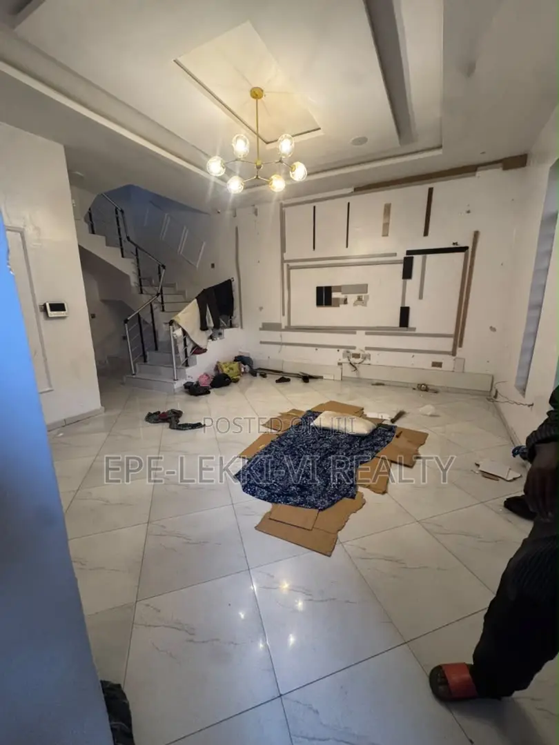 4bdrm Duplex in Lekki for rent in Lekki