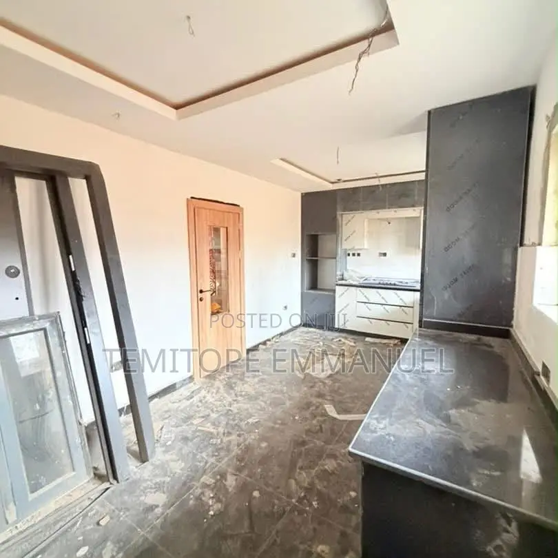 Furnished 4bdrm Duplex in Ogudu GRA for sale in Ogudu GRA