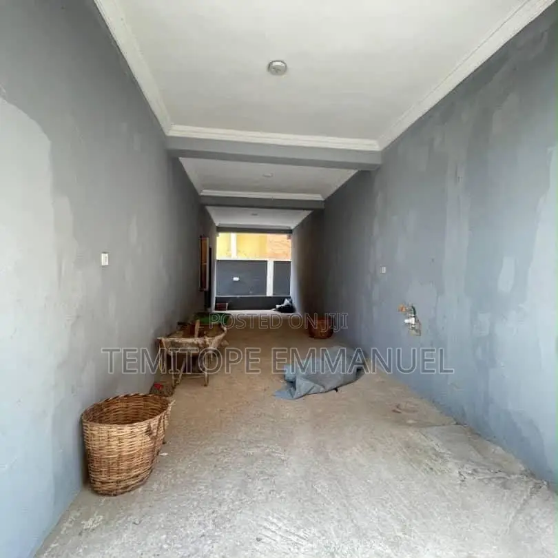 Furnished 4bdrm Duplex in Yaba for sale in Yaba