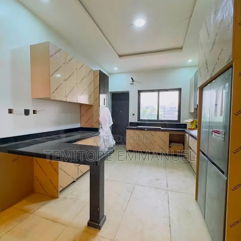 Furnished 4bdrm Penthouse in Ikeja GRA for sale in Ikeja GRA