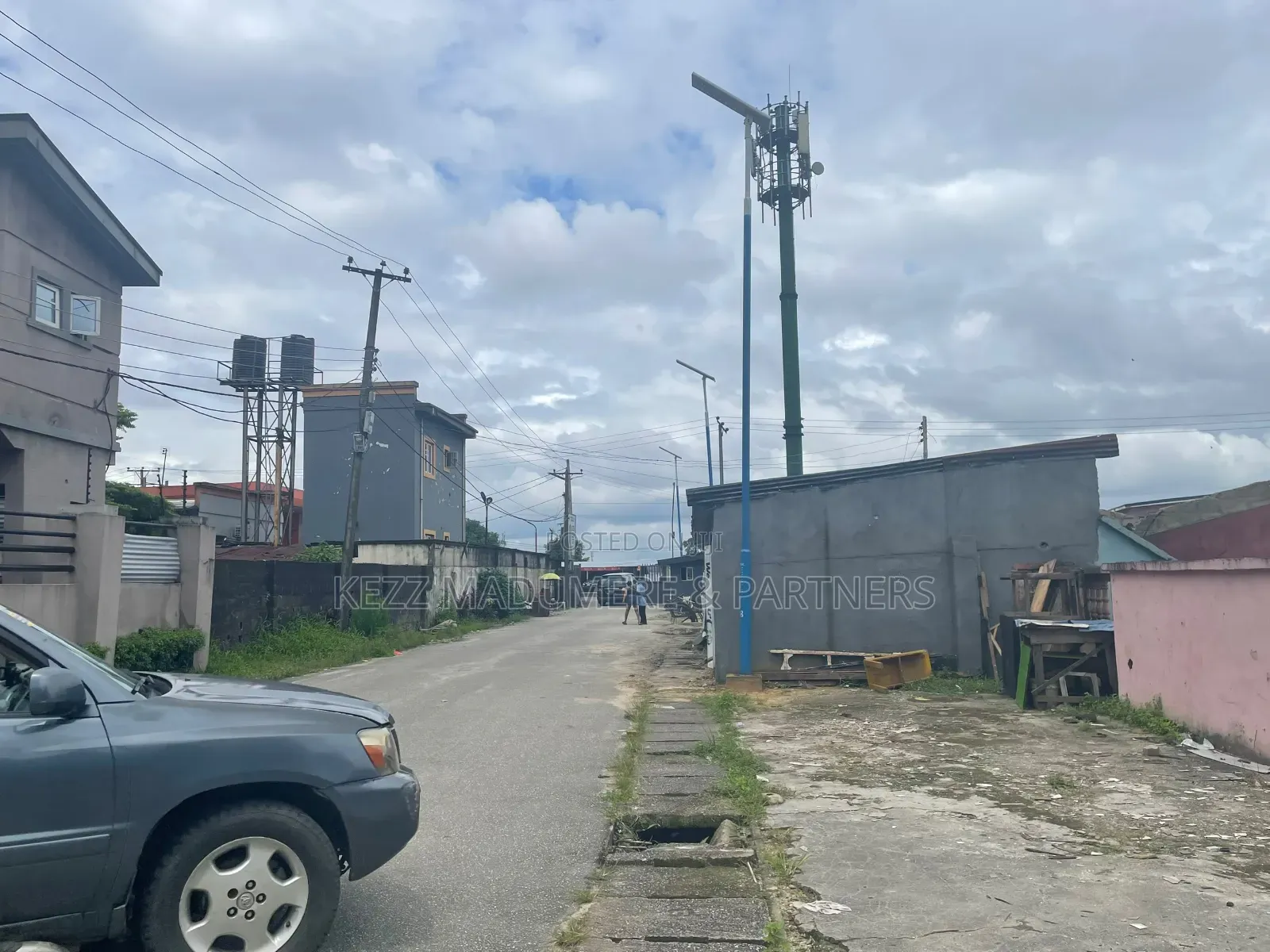 For Sale : Non Functional School at Nta Road Port Harcourt in Port-Harcourt