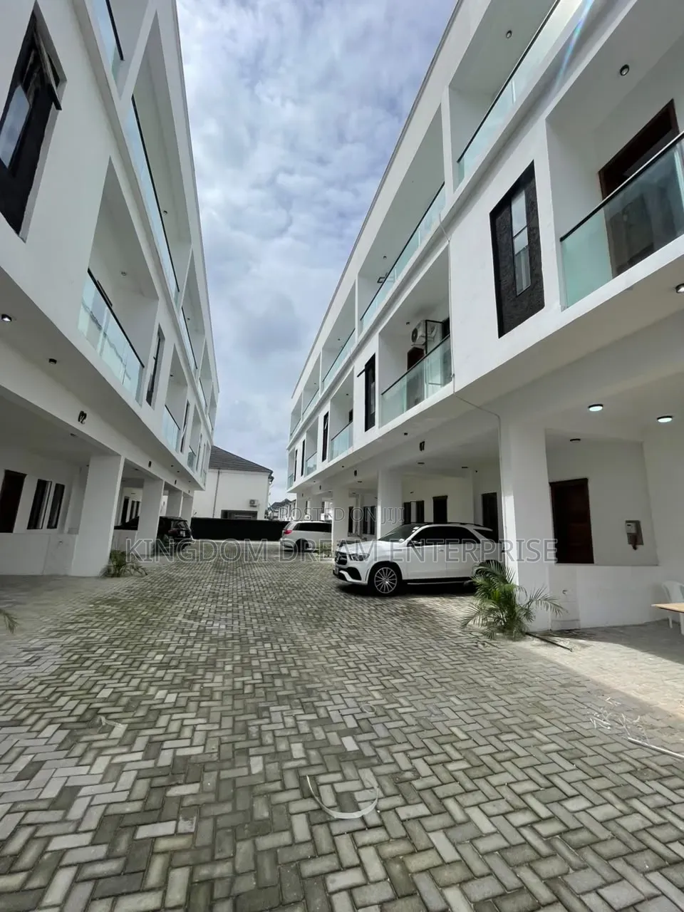 Mini Flat in Royal Pine Orchid for rent in Lekki Expressway